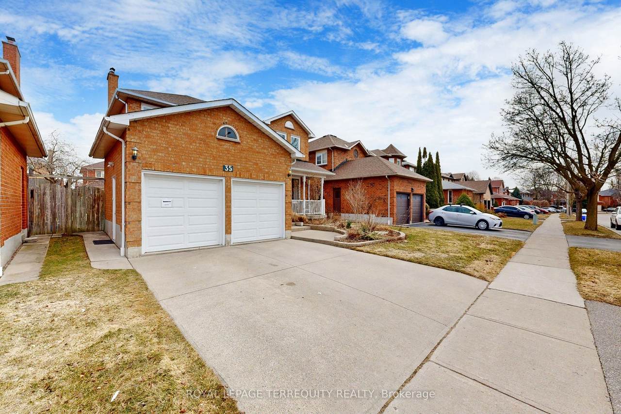 https://bt-photos.global.ssl.fastly.net/toronto/1280_boomver_1_E13008618-1.jpg