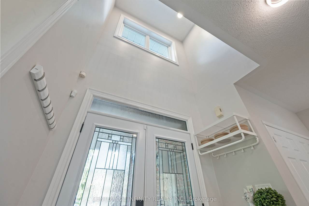 https://bt-photos.global.ssl.fastly.net/toronto/1280_boomver_1_E13009016-1.jpg
