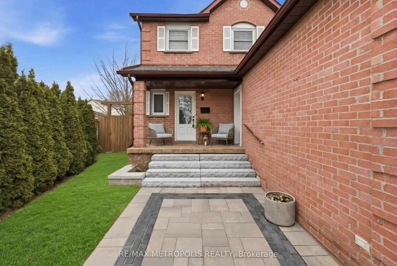 https://bt-photos.global.ssl.fastly.net/toronto/1280_boomver_1_E13009436-1.jpg