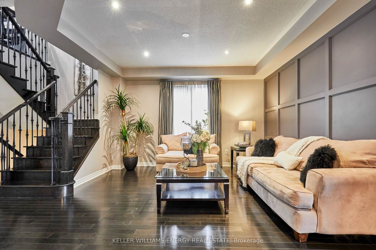 https://bt-photos.global.ssl.fastly.net/toronto/1280_boomver_1_E13014458-1.jpg