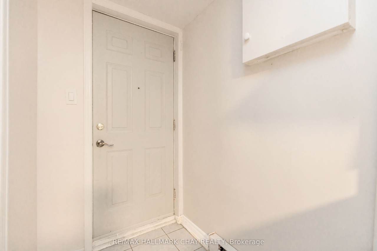 https://bt-photos.global.ssl.fastly.net/toronto/1280_boomver_1_E13079434-1.jpg