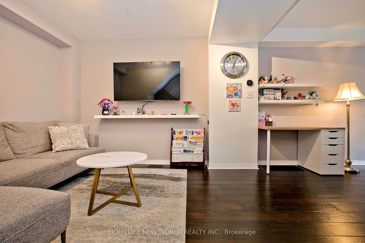 https://bt-photos.global.ssl.fastly.net/toronto/1280_boomver_1_E13466592-1.jpg