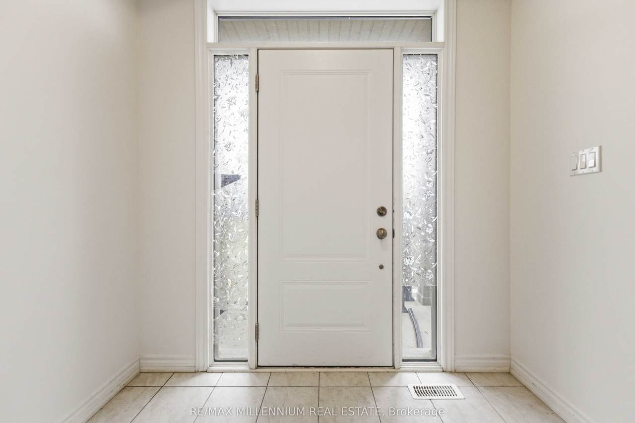 https://bt-photos.global.ssl.fastly.net/toronto/1280_boomver_1_E13501300-1.jpg