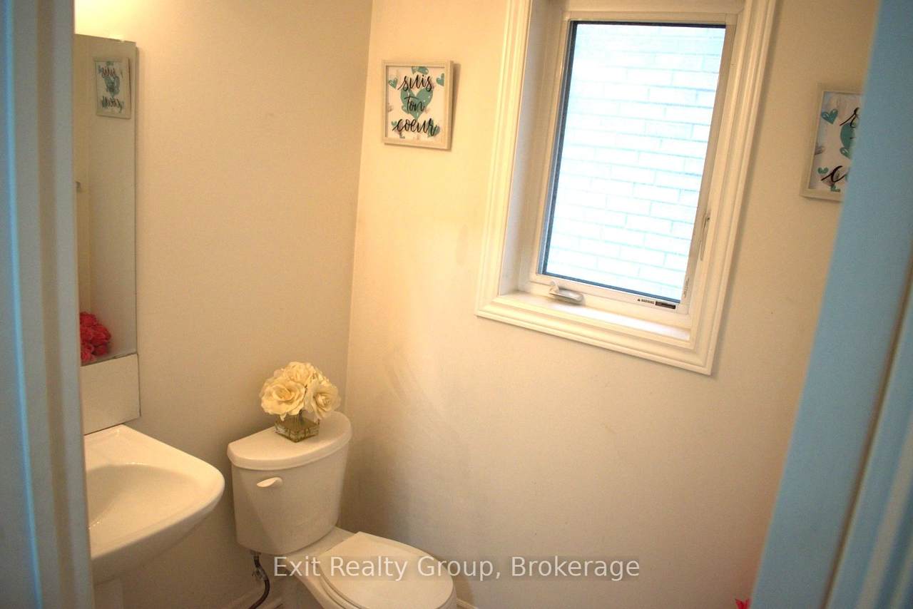https://bt-photos.global.ssl.fastly.net/toronto/1280_boomver_1_E13515614-1.jpg