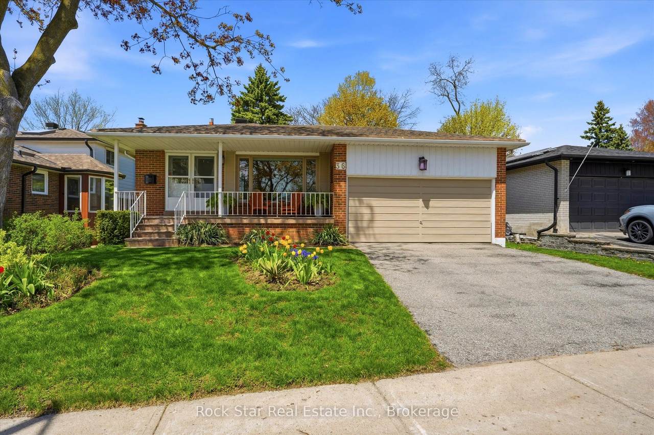 36 Langevin Crescent - Photo 1