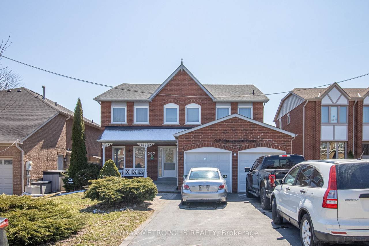 507 Charnwood Court - Photo 1
