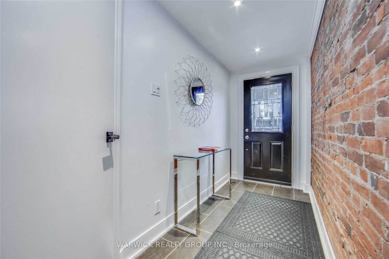 https://bt-photos.global.ssl.fastly.net/toronto/1280_boomver_1_E13609896-1.jpg