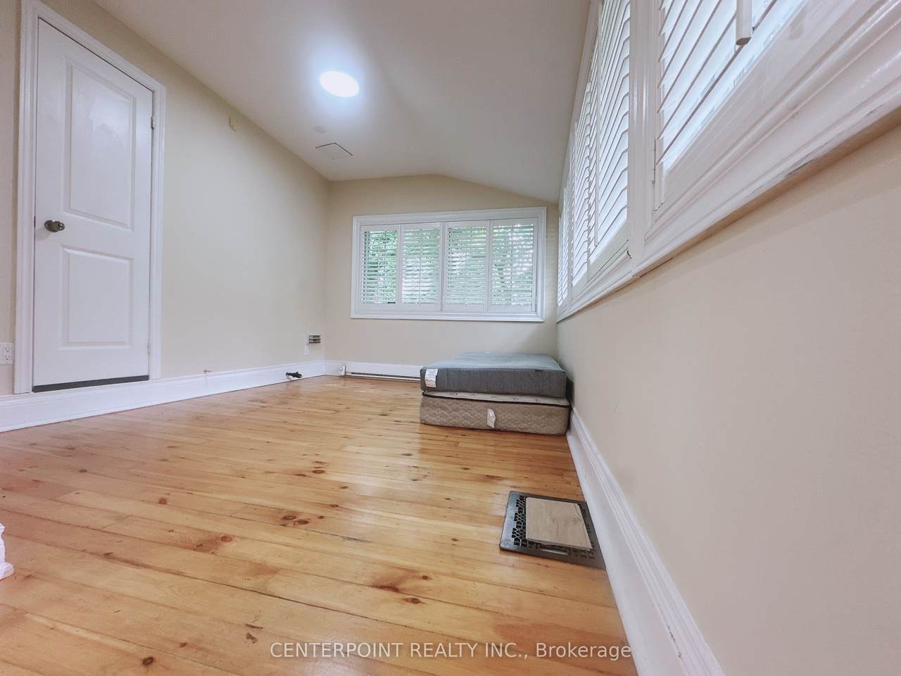 555 Military Trail - Photo 1