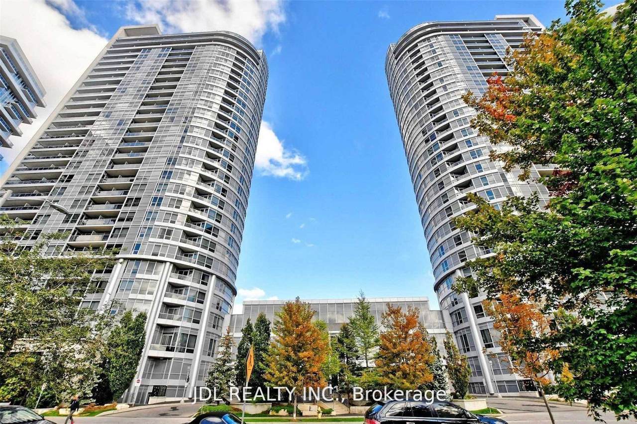 151 Village Green Square - Photo 1