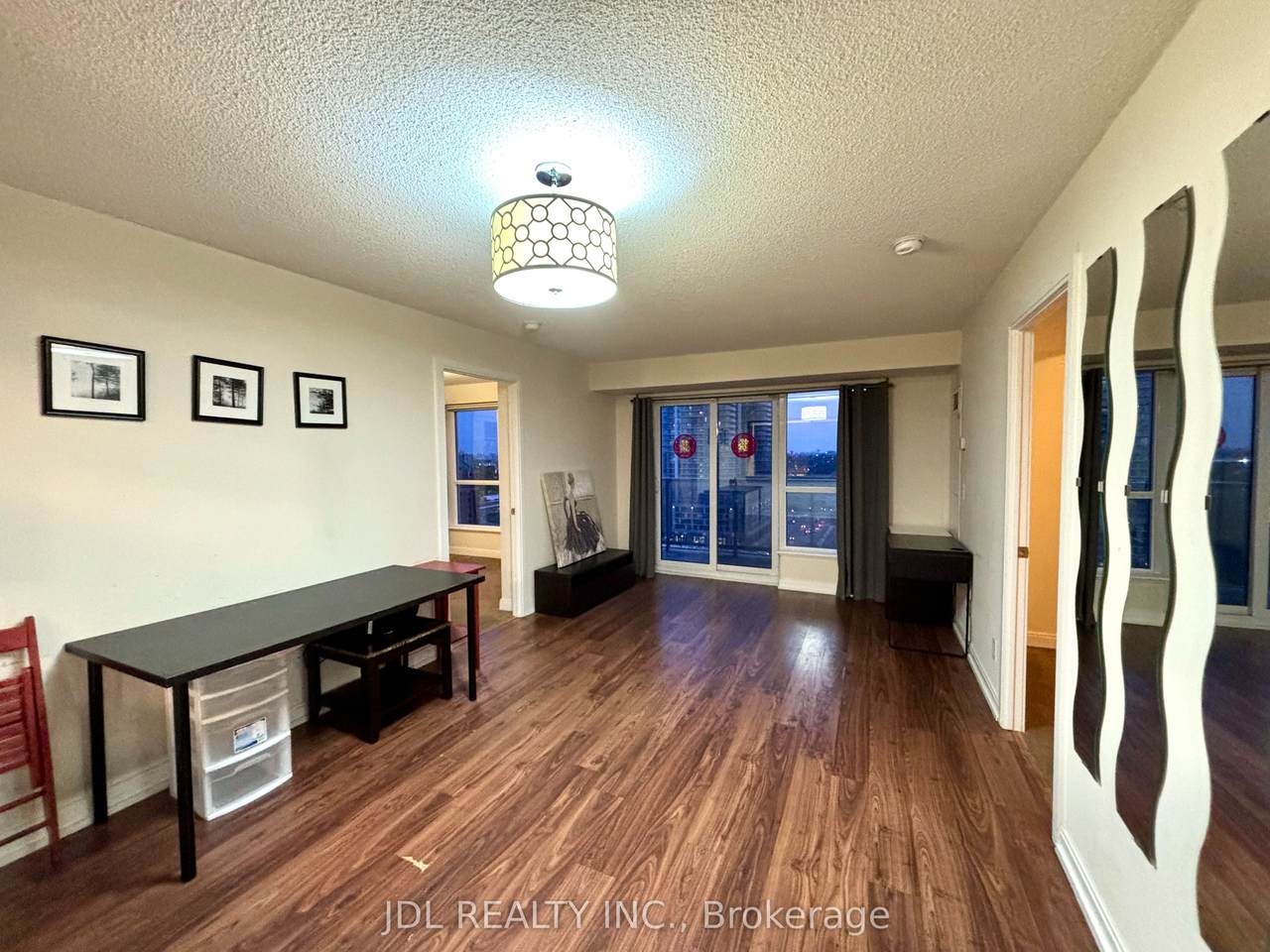 https://bt-photos.global.ssl.fastly.net/toronto/1280_boomver_1_E13619420-1.jpg