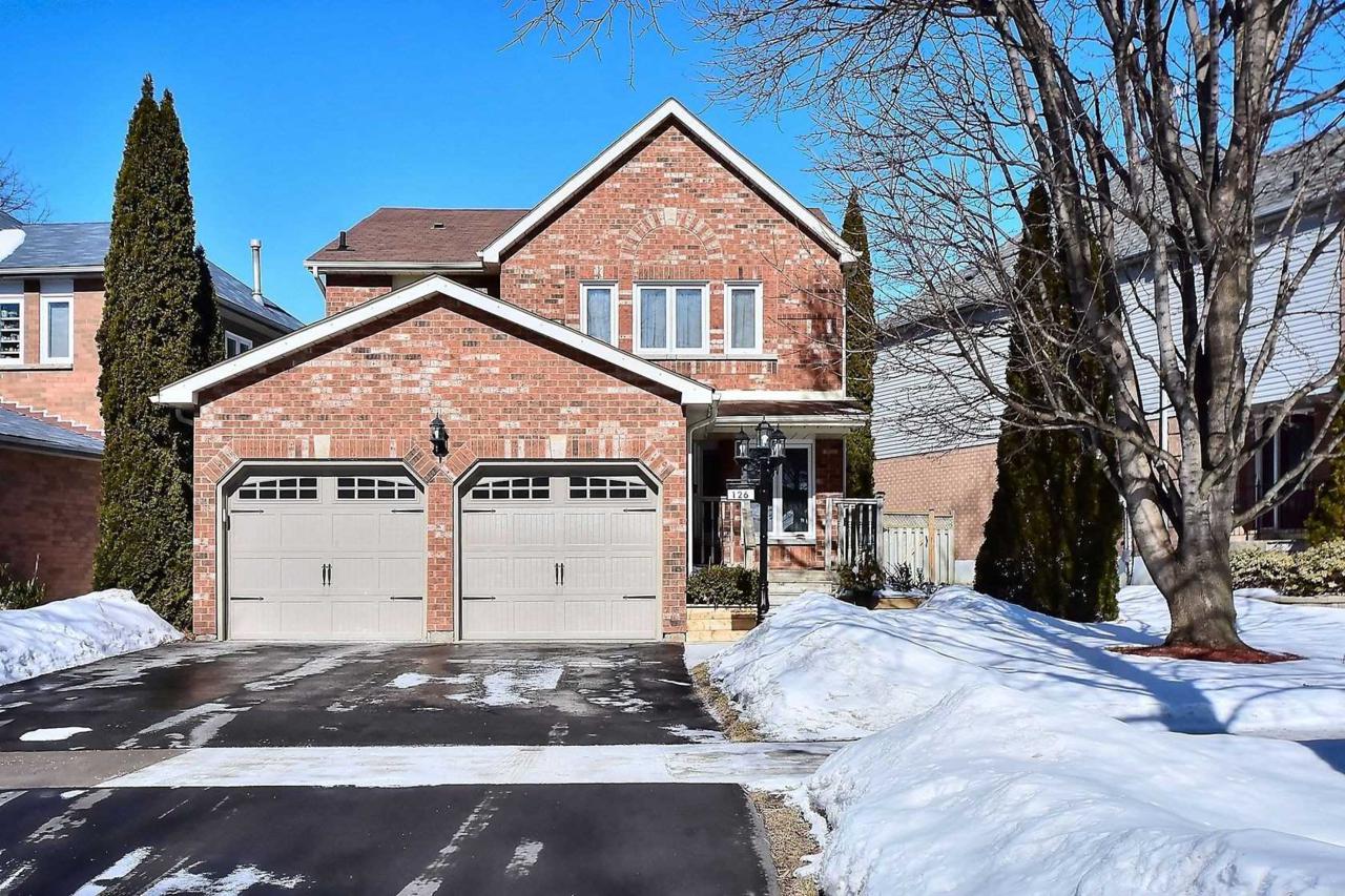 126 Bassett Blvd - Photo 1