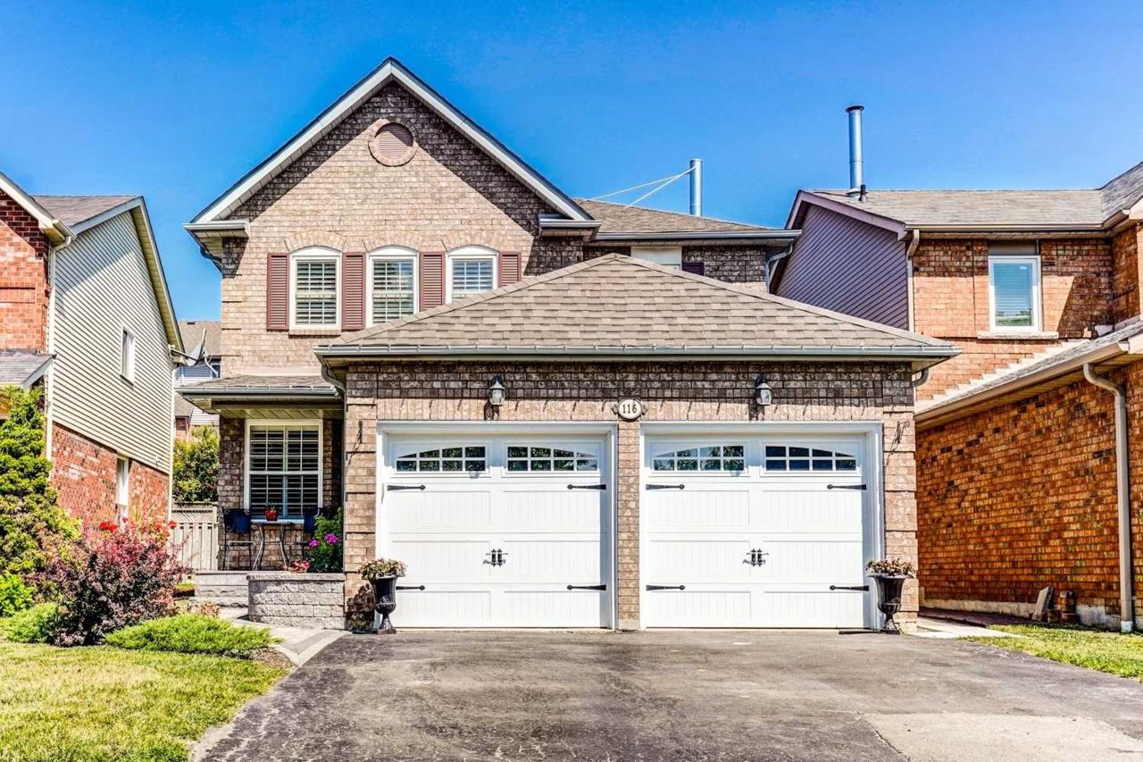116 Bassett Blvd - Photo 1