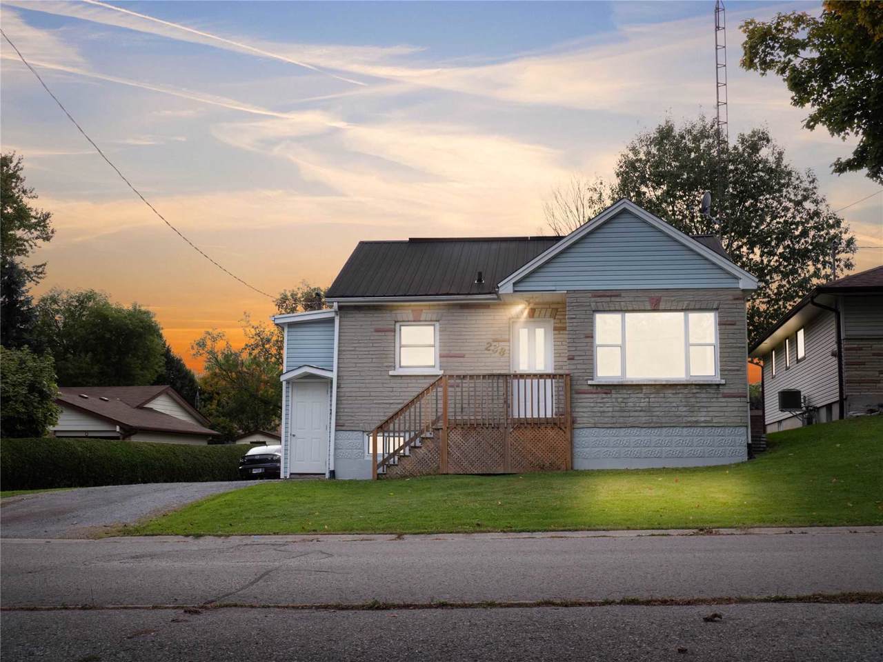 238 Beaver St - Photo 1