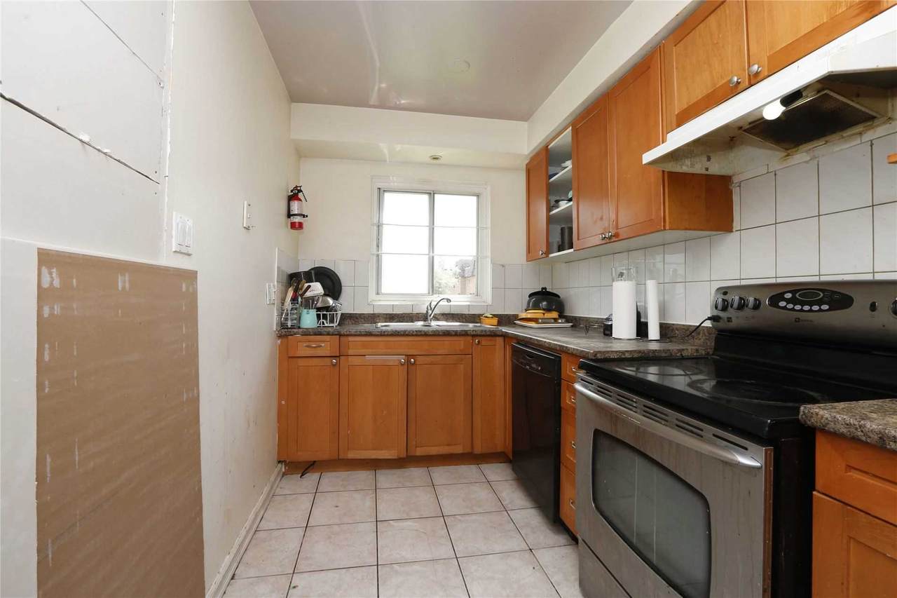 10 Rodda Blvd - Photo 1