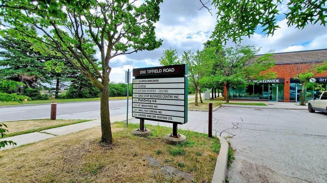 200 Tiffield Rd - Photo 1