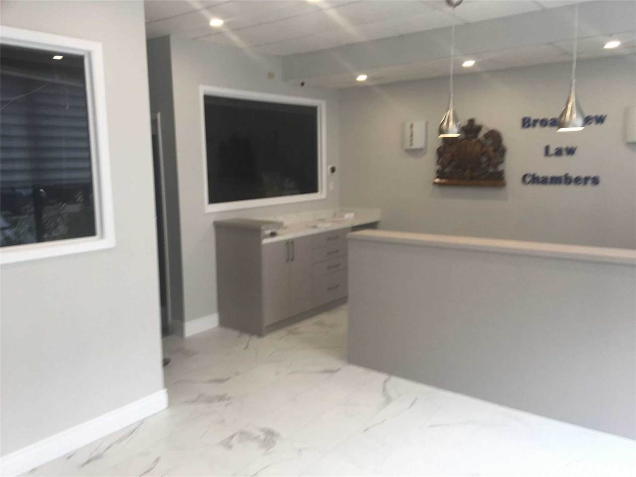880 Broadview Ave - Photo 1
