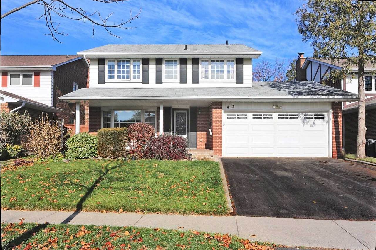 42 Roundwood Crt - Photo 1