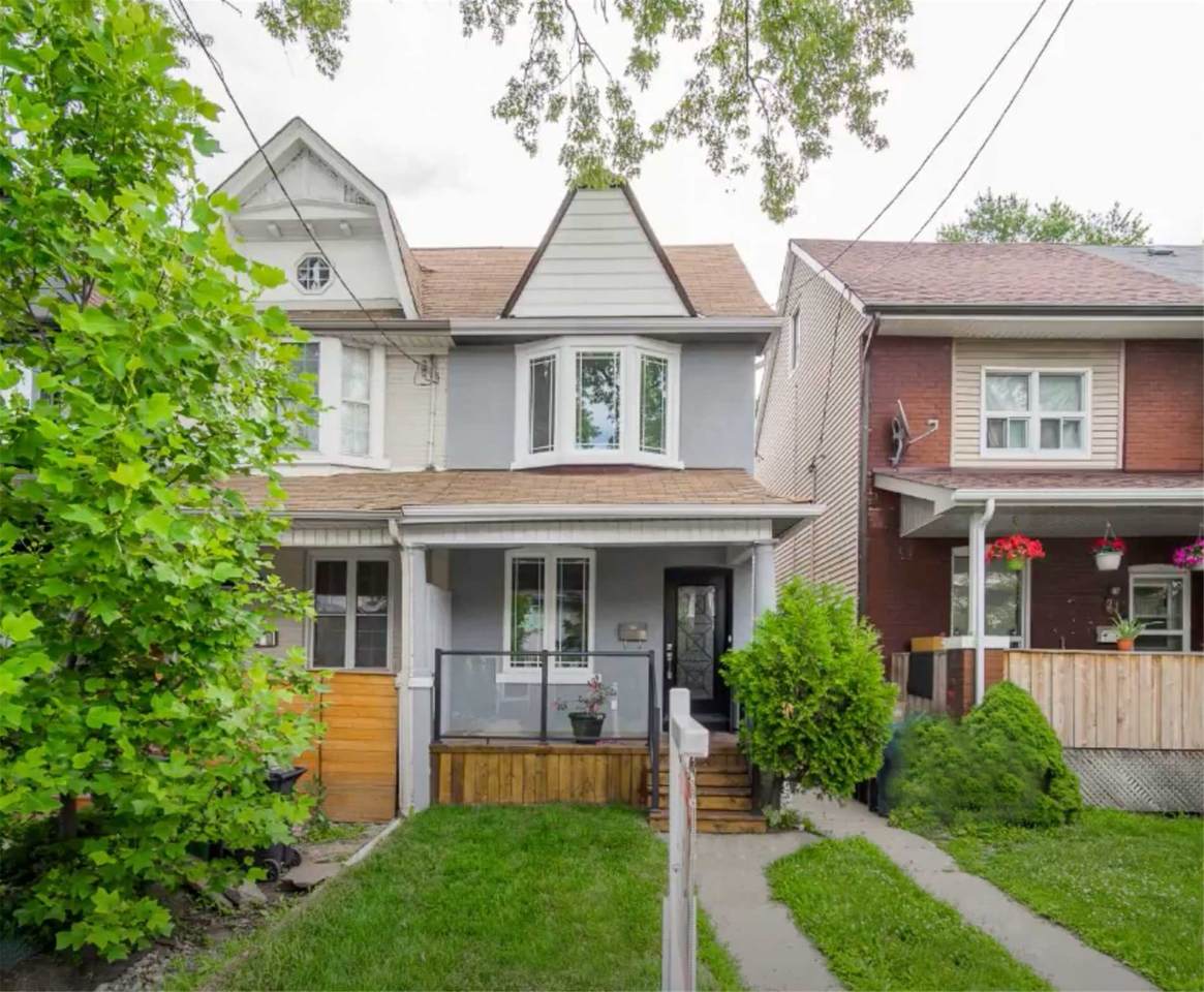 23 Connaught Ave - Photo 1