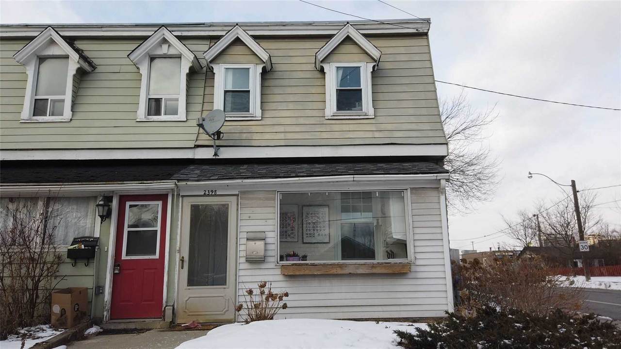 2398 Gerrard St - Photo 1