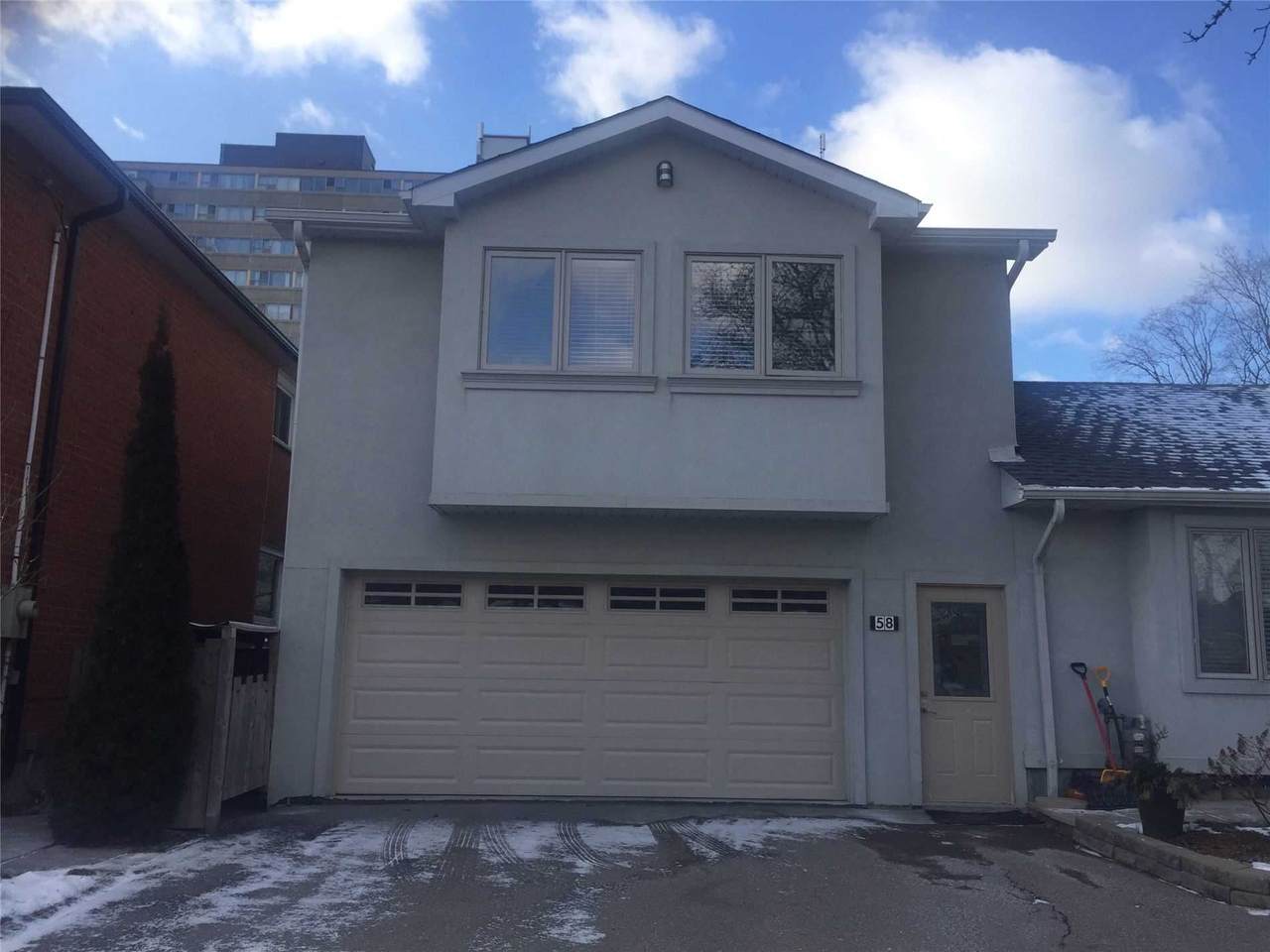 58 Fairglen Ave - Photo 1