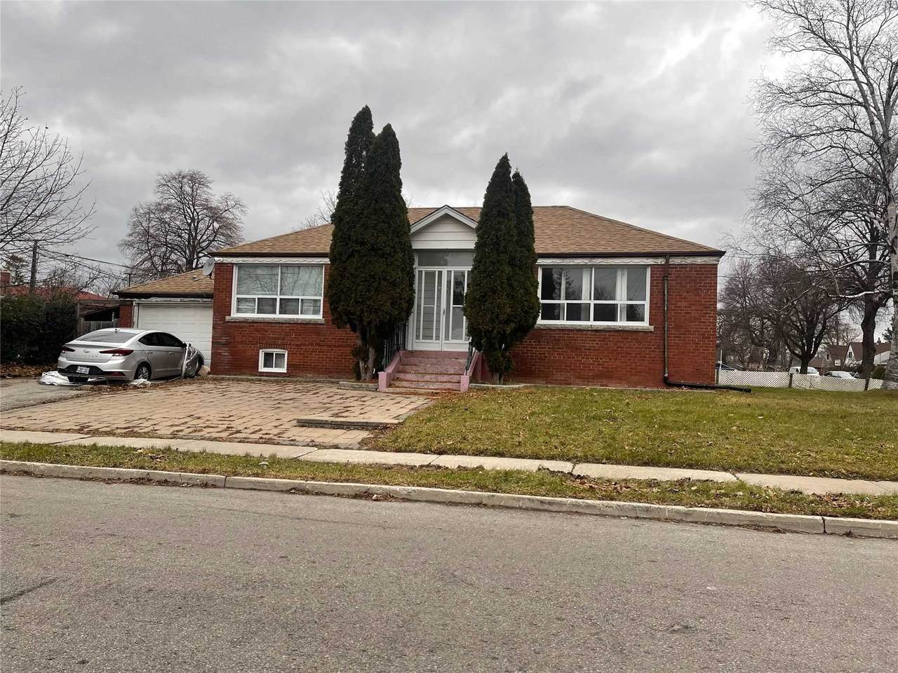 4 Cornwallis Dr - Photo 1