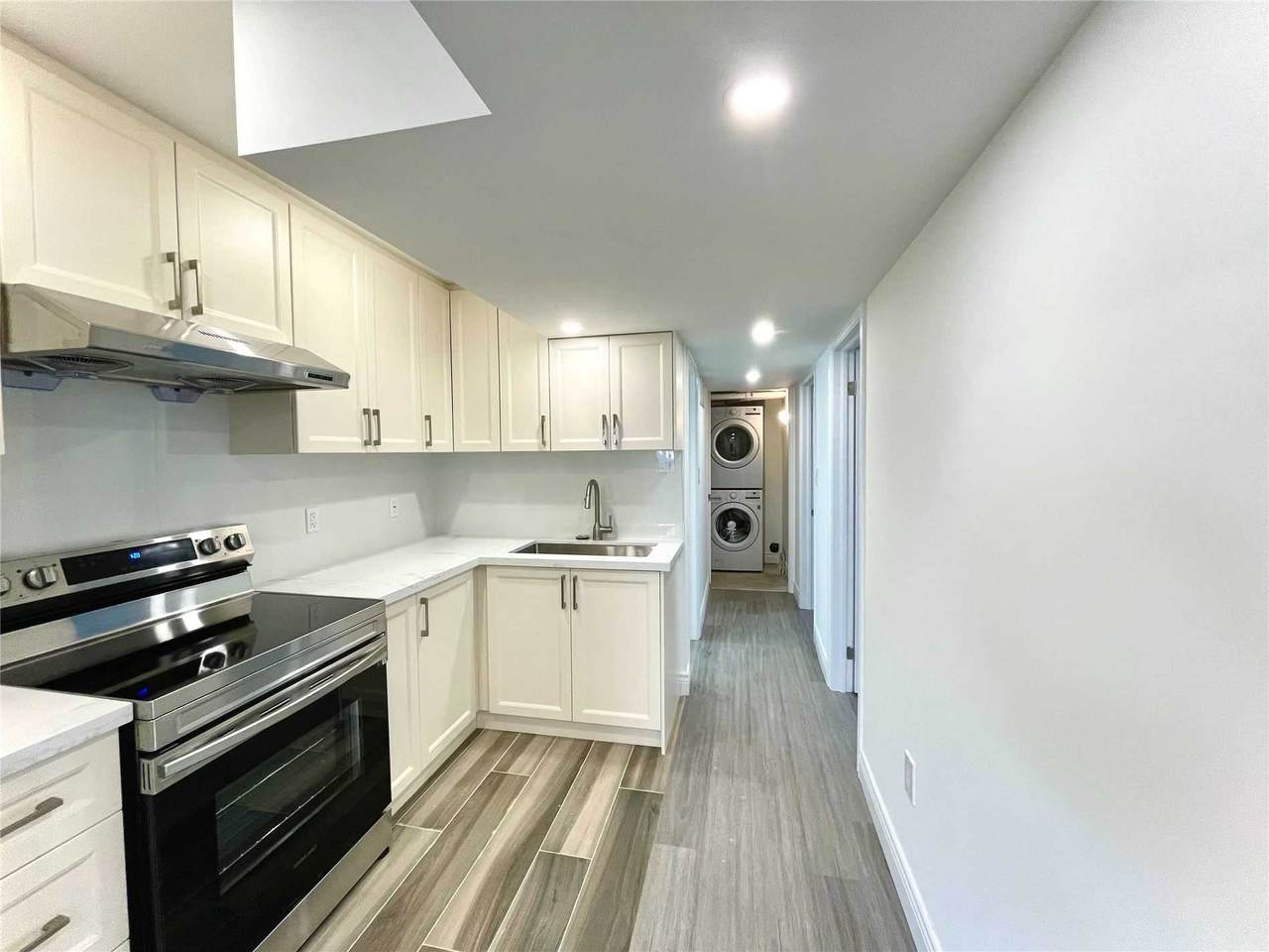 609 Mortimer Ave - Photo 1