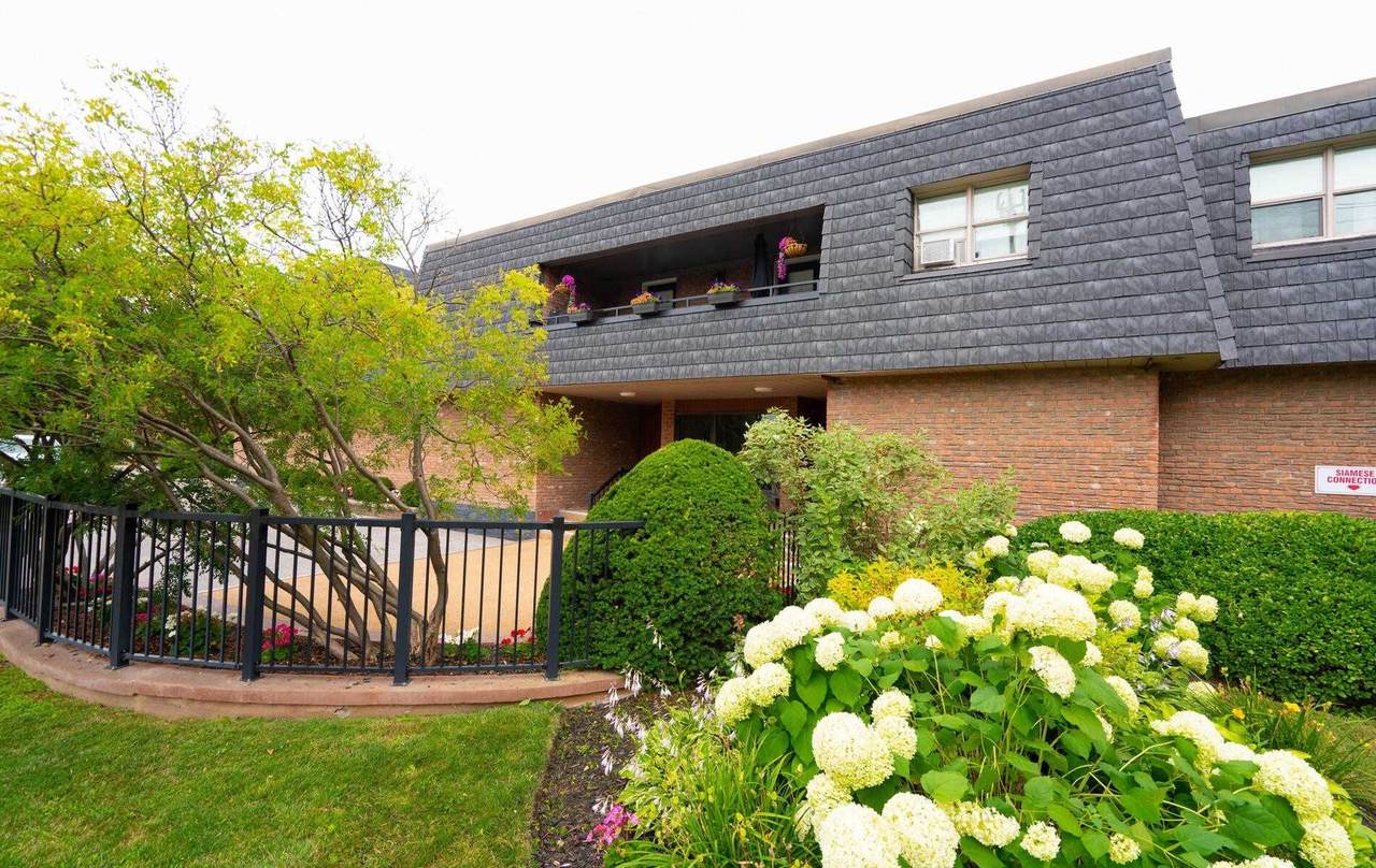 580 Mary St - Photo 1