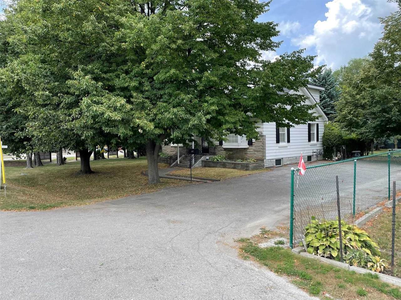 1798 Bayly St - Photo 1