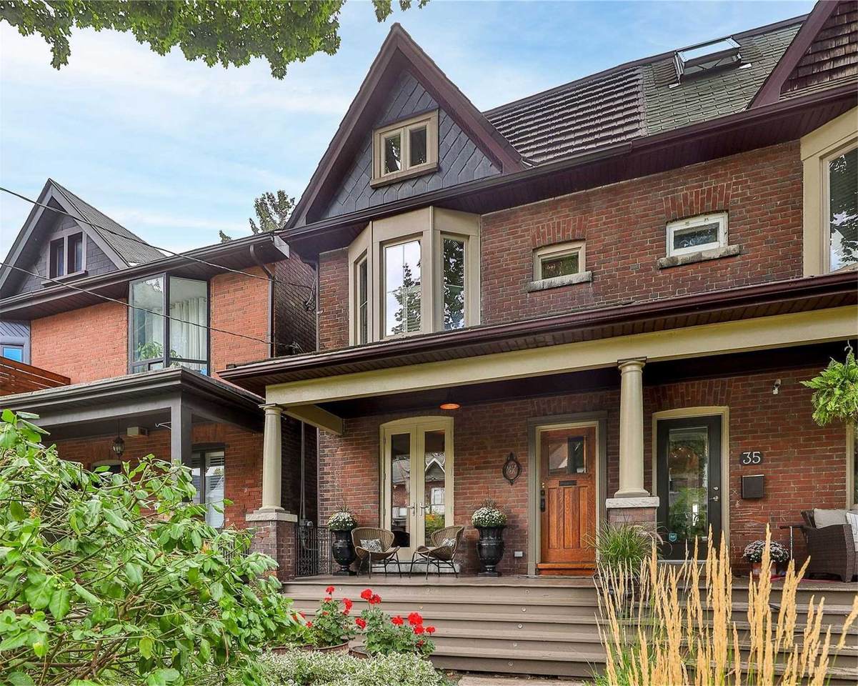 37 Bloomfield Ave - Photo 1