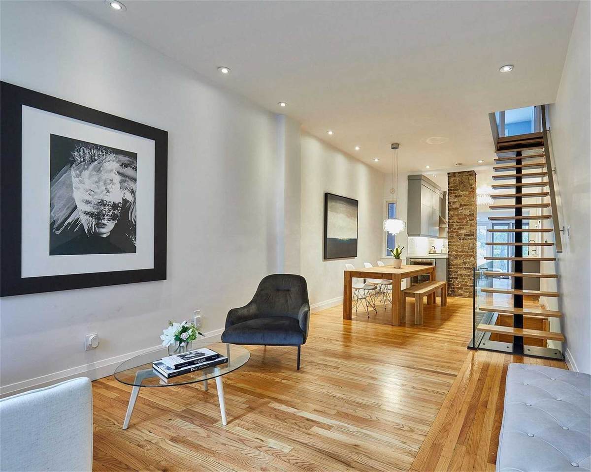 42 Lewis St - Photo 1