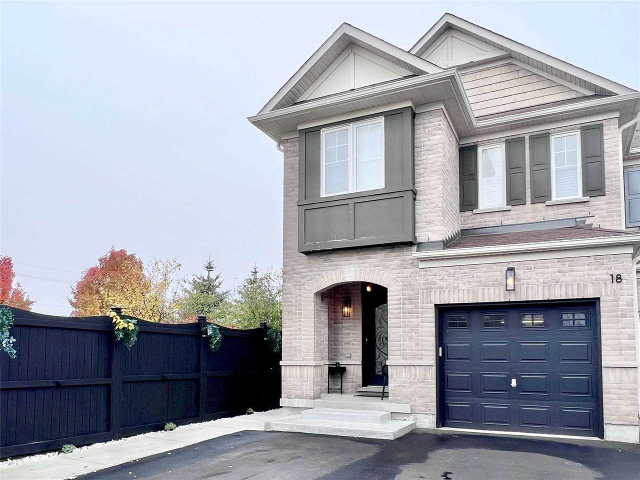 18 Silverwood Circ - Photo 1