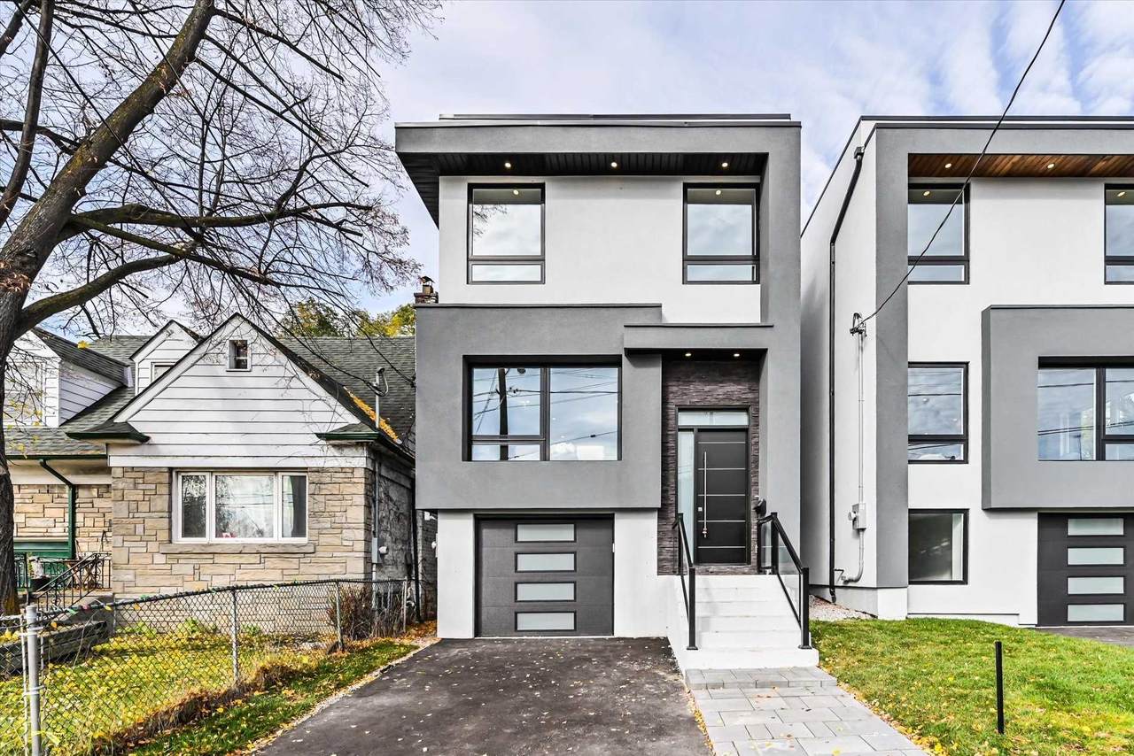 2956 St Clair Ave - Photo 1