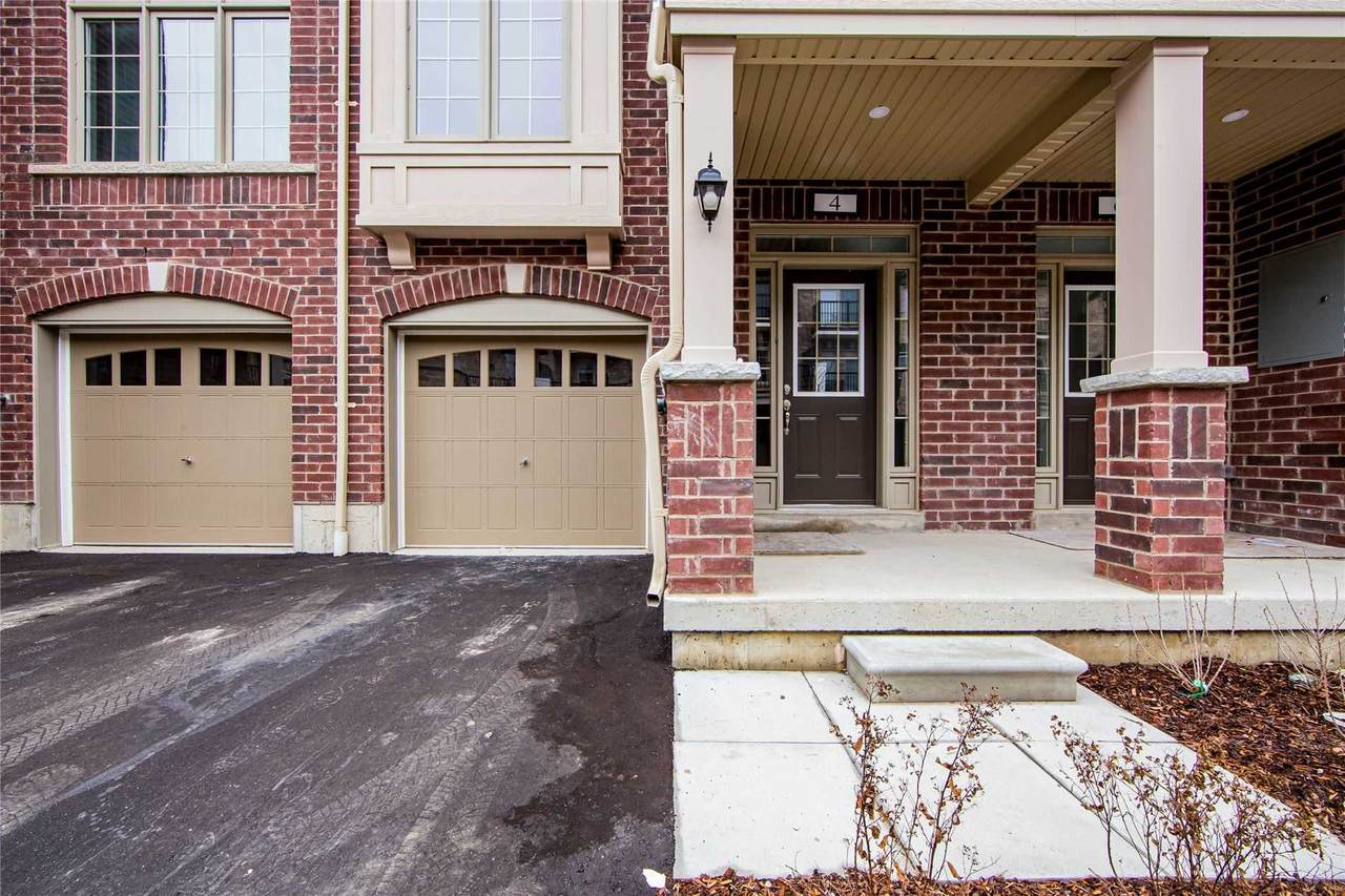 4 Royal Collection Way - Photo 1