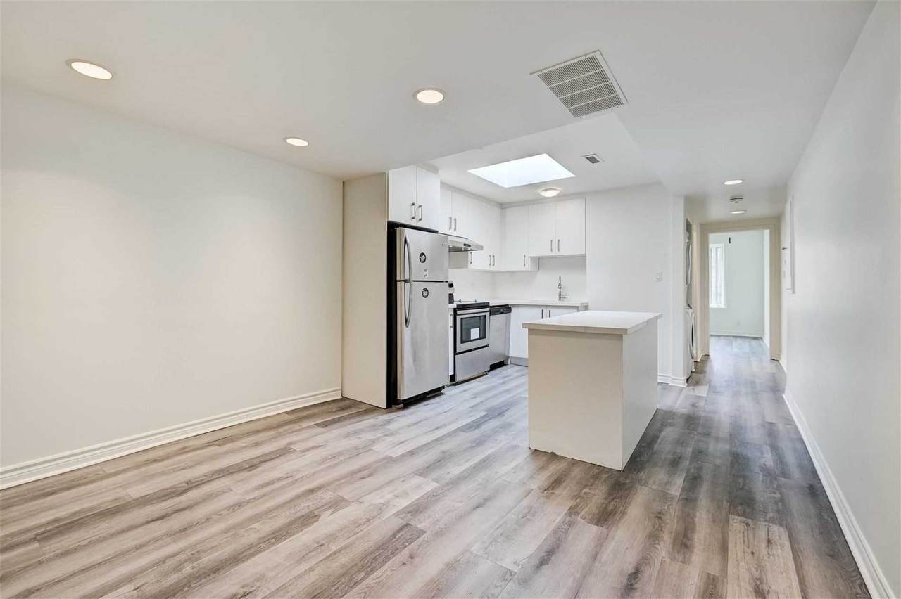 1425 Gerrard St - Photo 1