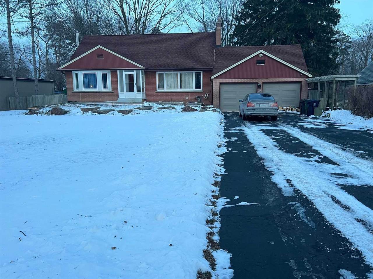 15 West Hill Dr - Photo 1