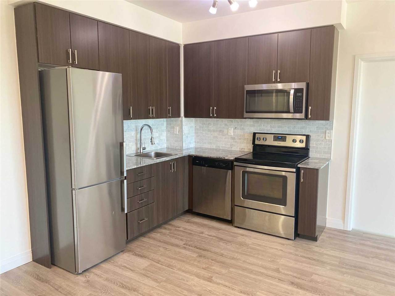 22 East Haven Dr - Photo 1