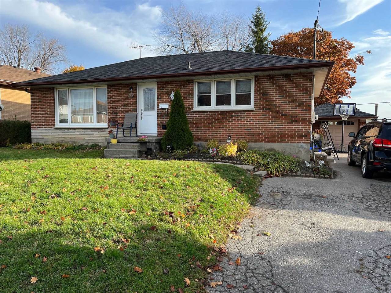599 Gibbons St - Photo 1