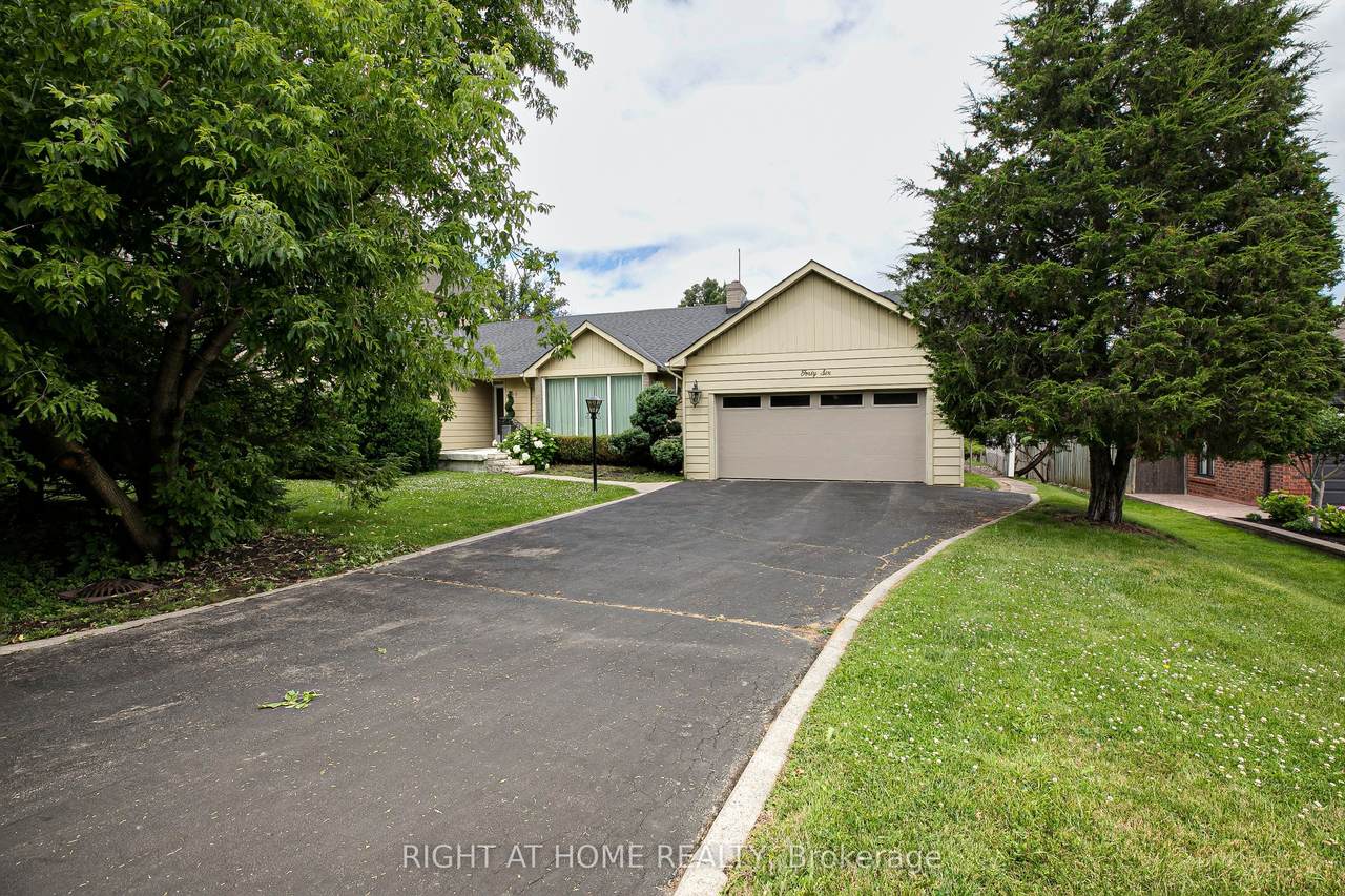 46 Roosevelt Drive - Photo 1