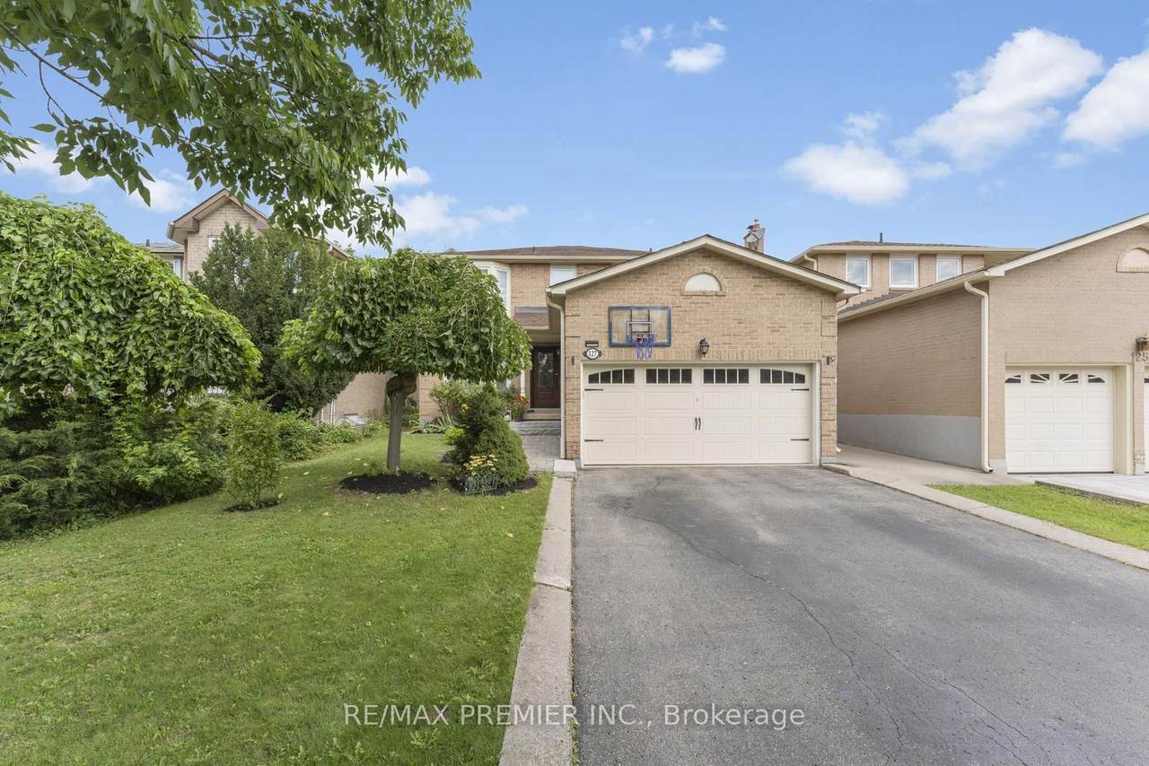 127 O'connor Crescent - Photo 1