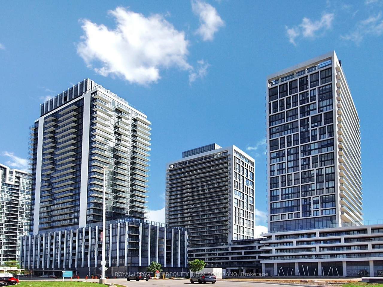 8960 Jane Street - Photo 1