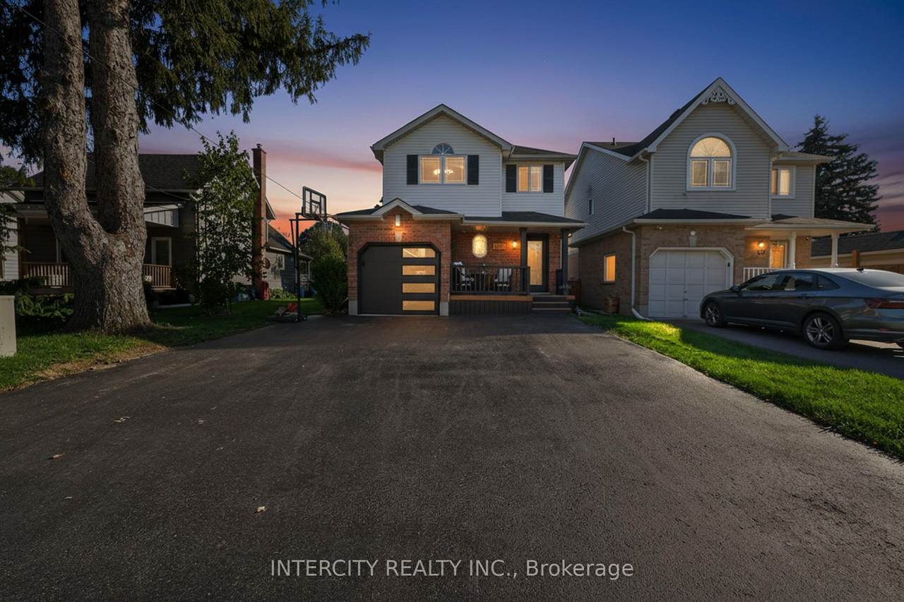 107 Albert Street - Photo 1