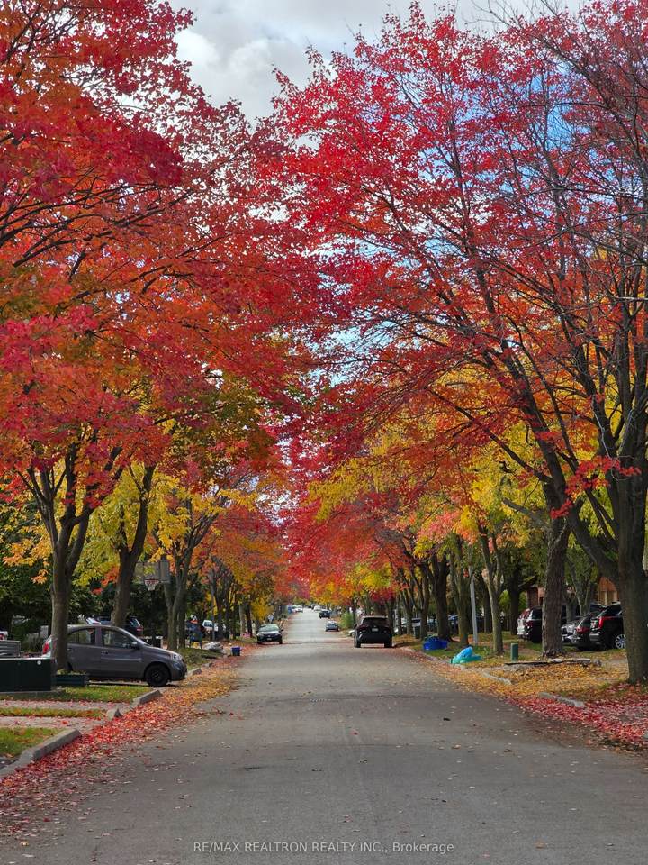 177 North Meadow Crescent - Photo 1