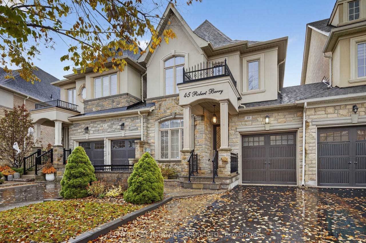 45 Robert Berry Crescent - Photo 1