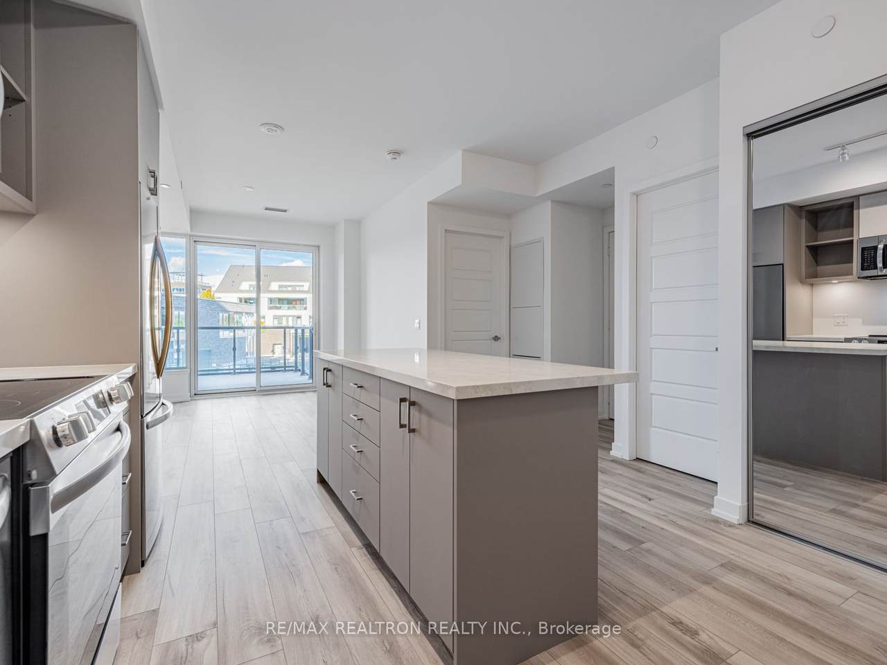 333 Sunseeker Avenue - Photo 1