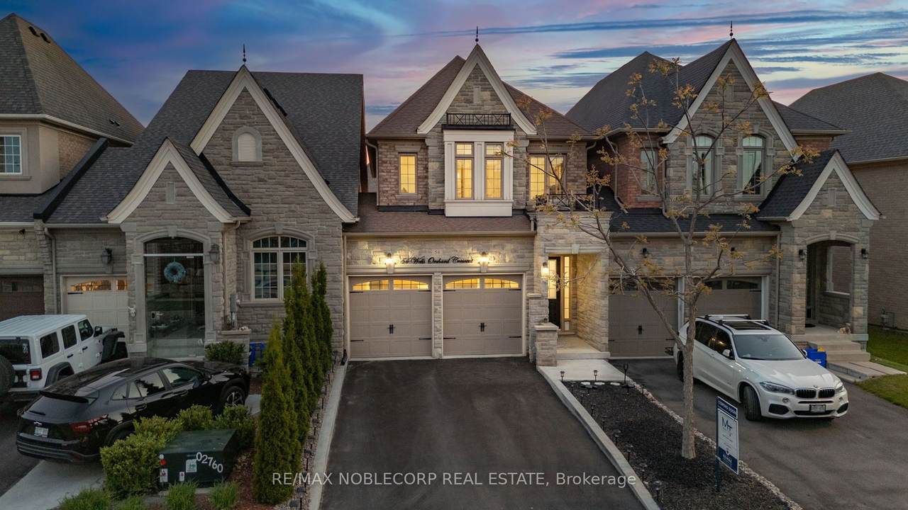 54 Wells Orchard Crescent - Photo 1