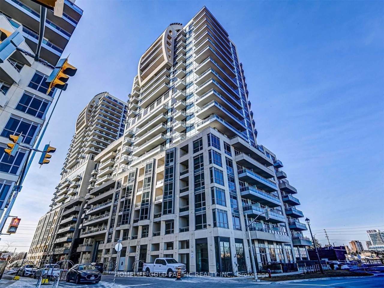 9205 Yonge Street - Photo 1