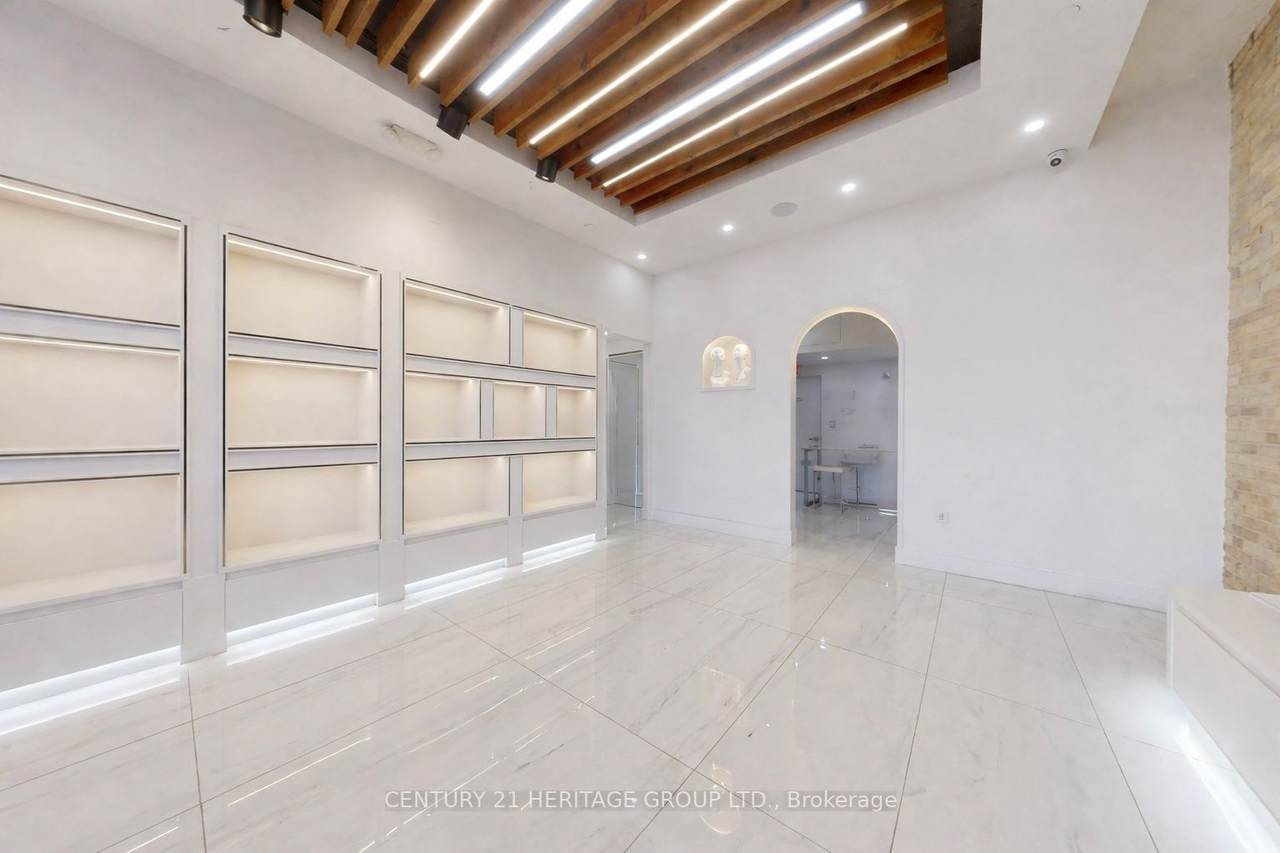 9610 Yonge Street - Photo 1