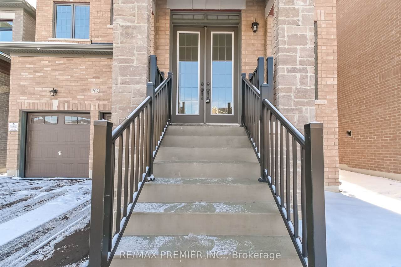 https://bt-photos.global.ssl.fastly.net/toronto/1280_boomver_1_N12843424-1.jpg