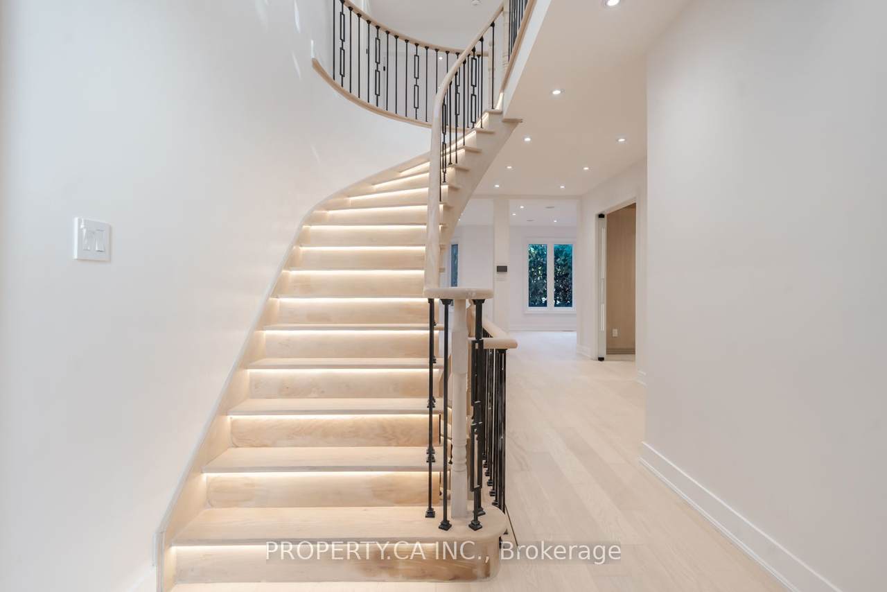 https://bt-photos.global.ssl.fastly.net/toronto/1280_boomver_1_N12844646-1.jpg