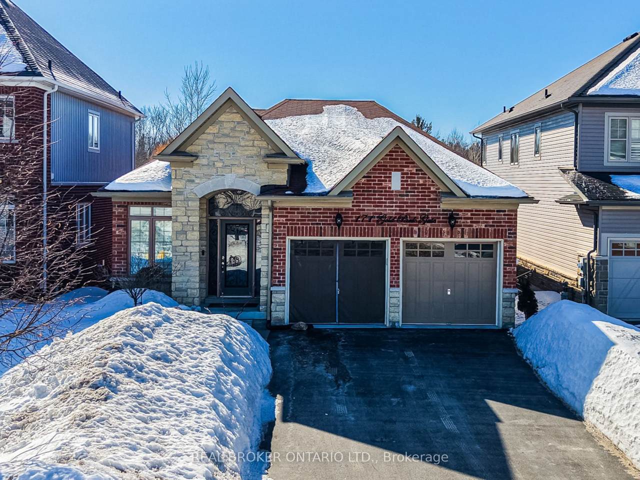 171 Gold Park Gate - Photo 1